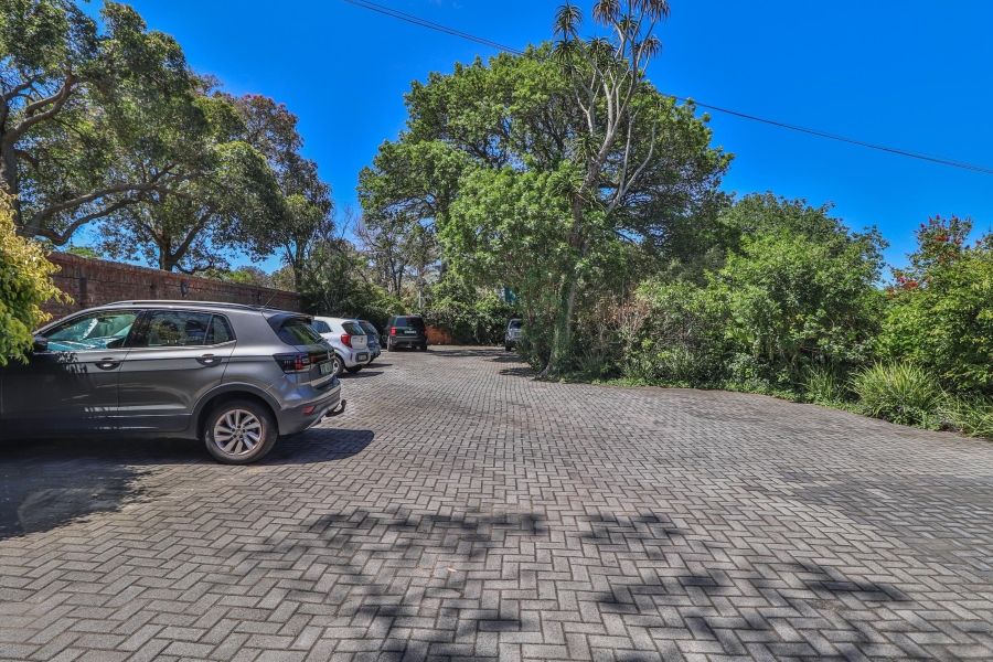 9 Bedroom Property for Sale in Walmer Eastern Cape